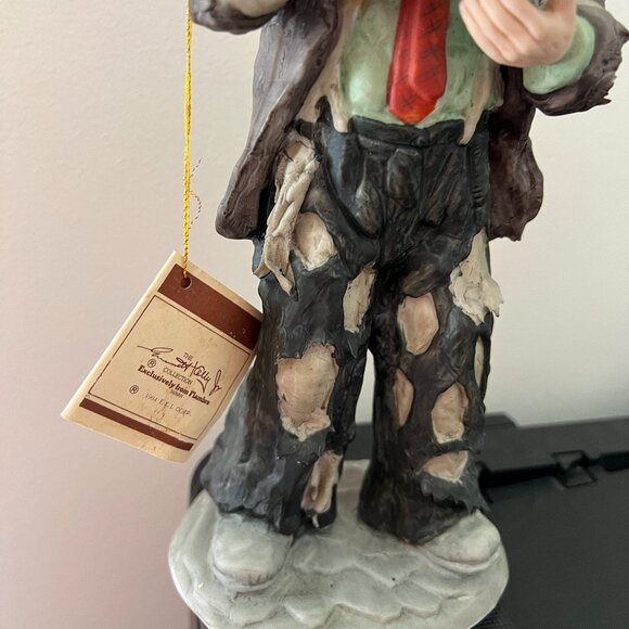 Emmett Kelly, Jr. Eating Cabbage Figurine - Picture 3 of 6